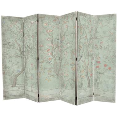 The Gardens Screen